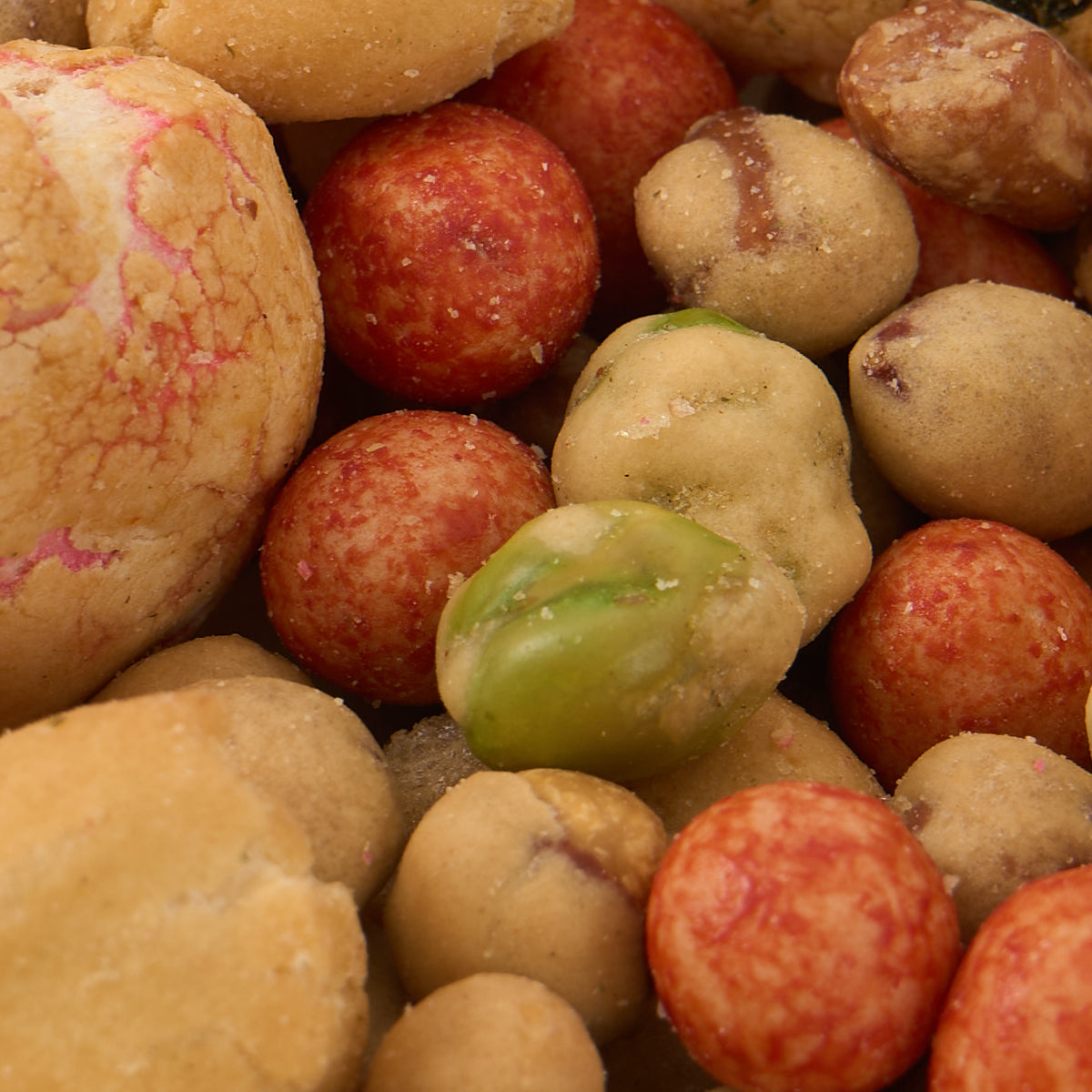 Otsumame Kazoku (Mixed Baked Nuts)