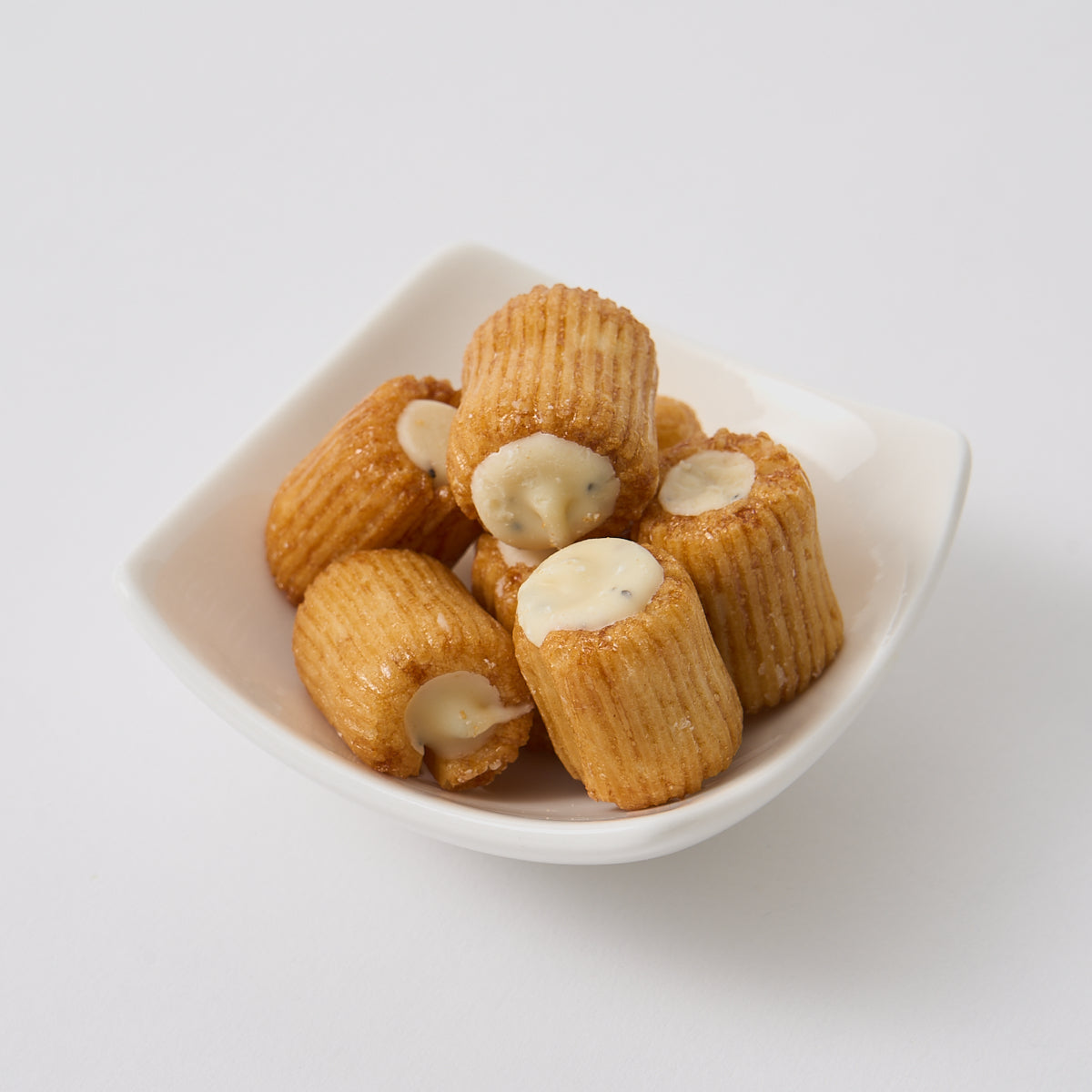 Rice Crackers With Cheese (Salt Truffle Flavor)